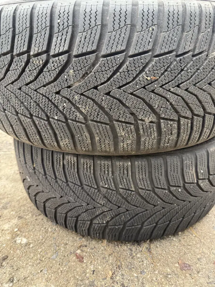 235/45R18 넥센 스노우 타이어